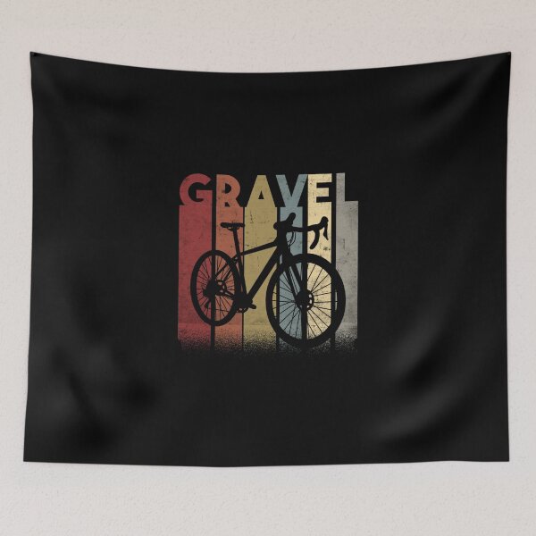 Aperçu de l'œuvre Gravel Gravelbike Vélo Bikepacking Retro Vintage T-shirt classique créée et vendue par brendauxerin.