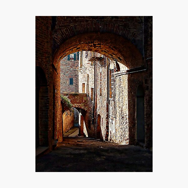 Aperçu de l'œuvre Arch à Arch Citta della Pieve créée et vendue par ShannathShima.