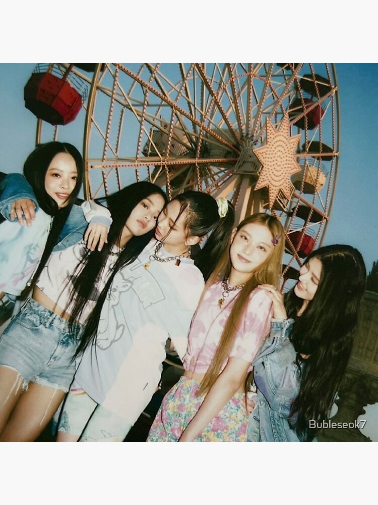 Newjeans ot5 at the amusement park 