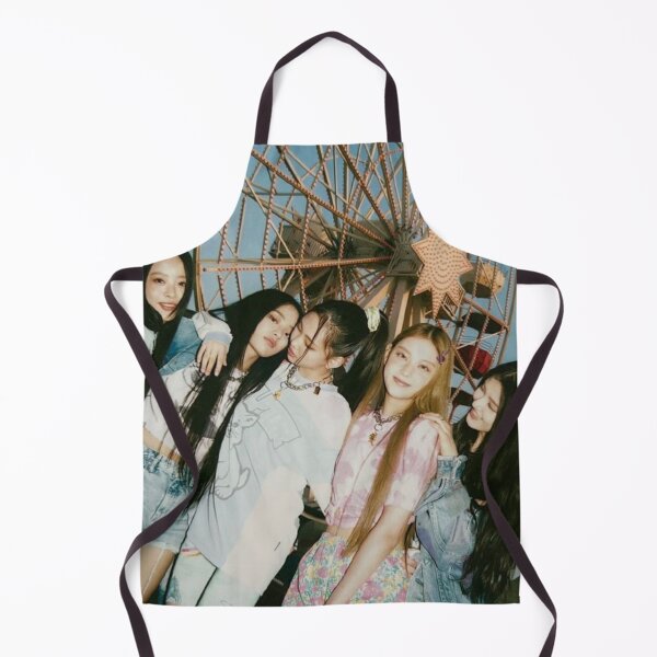 Item preview, Newjeans ot5 at the amusement park  designed and sold by Bubleseok7.