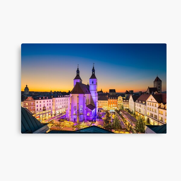 Artikel-Vorschau von Christmas market in Regensburg, designt und verkauft von Mapics.