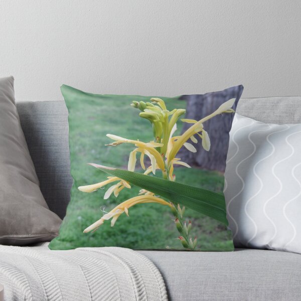 Artikelvorschau, Kühle gelbe Blumen entworfen und verkauft von greentiger1.