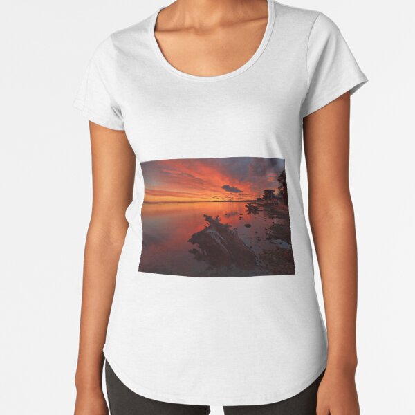 Premium Scoop T-Shirt