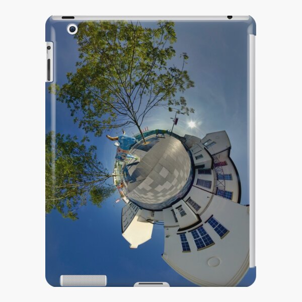 Cow Parade Panorama - Shirt Factory Horn, Derry iPad Snap Case
