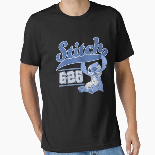 Vista previa del artículo con la obra « Lilo Amp Stitch 626 Stitch Day Collegiate T Shirt Hombres», diseñado y vendido por JameDarnell.