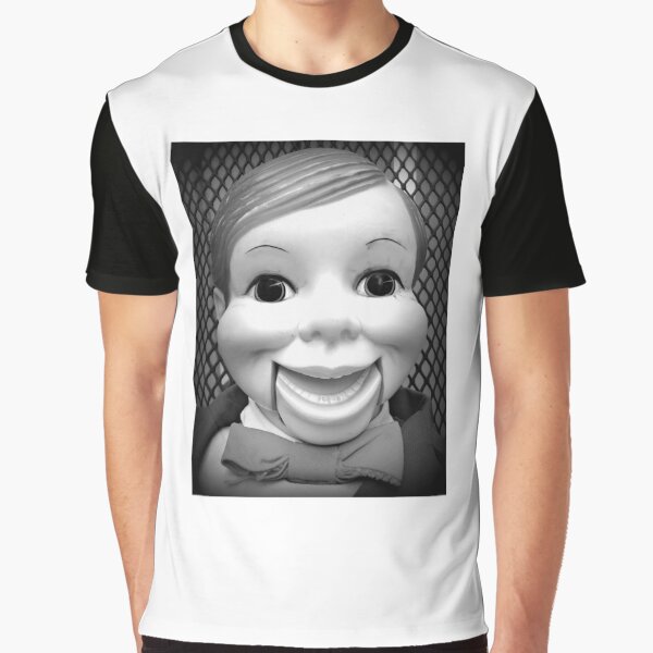 Willie Talk Vintage Ventriloquist Doll Graphic T-Shirt