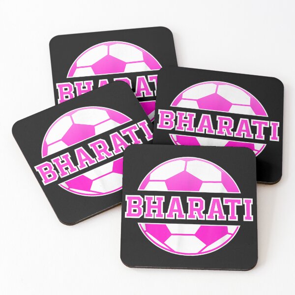 Aperçu de l'œuvre Bharati Name Girls Soccer Play Football Sports Fan Balls créée et vendue par Tobiasforslund.