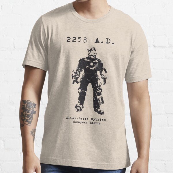 2258 A.D. This time he wants more than just cats... Essential T-Shirt