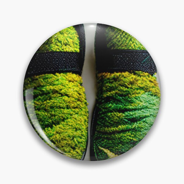 Artikelvorschau, slipper with grass texture entworfen und verkauft von Aliveforfun.