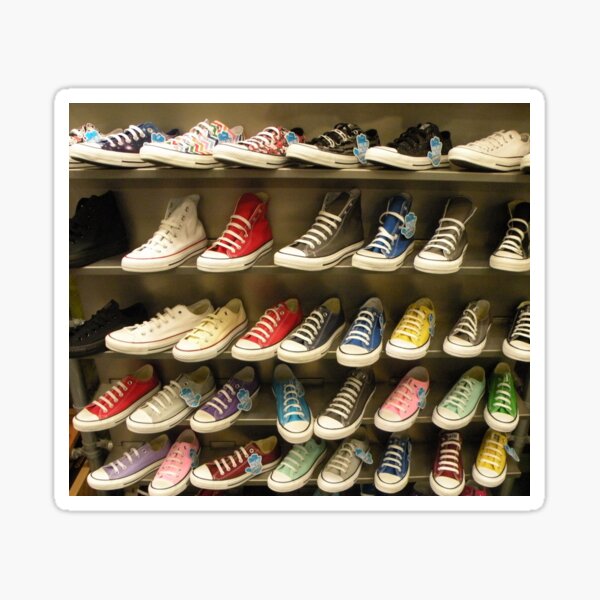 converse shoe display