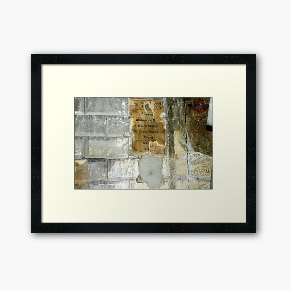 Métro - Stations fermées Framed Art Print