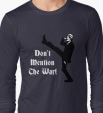 Camiseta de manga larga Fawlty Towers - No menciones la guerra