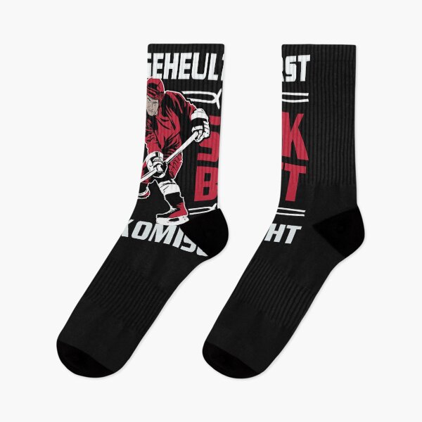 Artikelvorschau, Eishockey-lustiges Sprichwort-klassisches T-Shirt entworfen und verkauft von SABRINATILLEN.