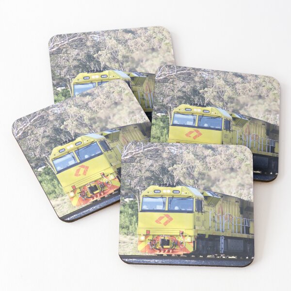Aperçu de l'œuvre Train de marchandises jaune C44aci créée et vendue par Lauren Elizabeth Photograhy AU.