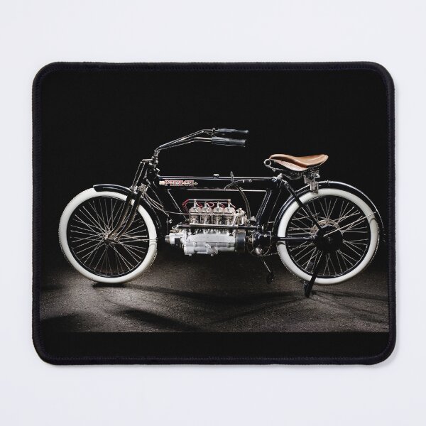 Artikelvorschau, Pierce Four entworfen und verkauft von twixt-two-wheels.