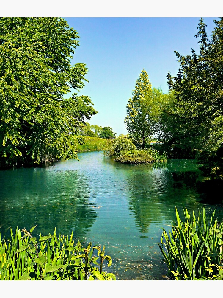 Aqua Lake by ScenicViewPics