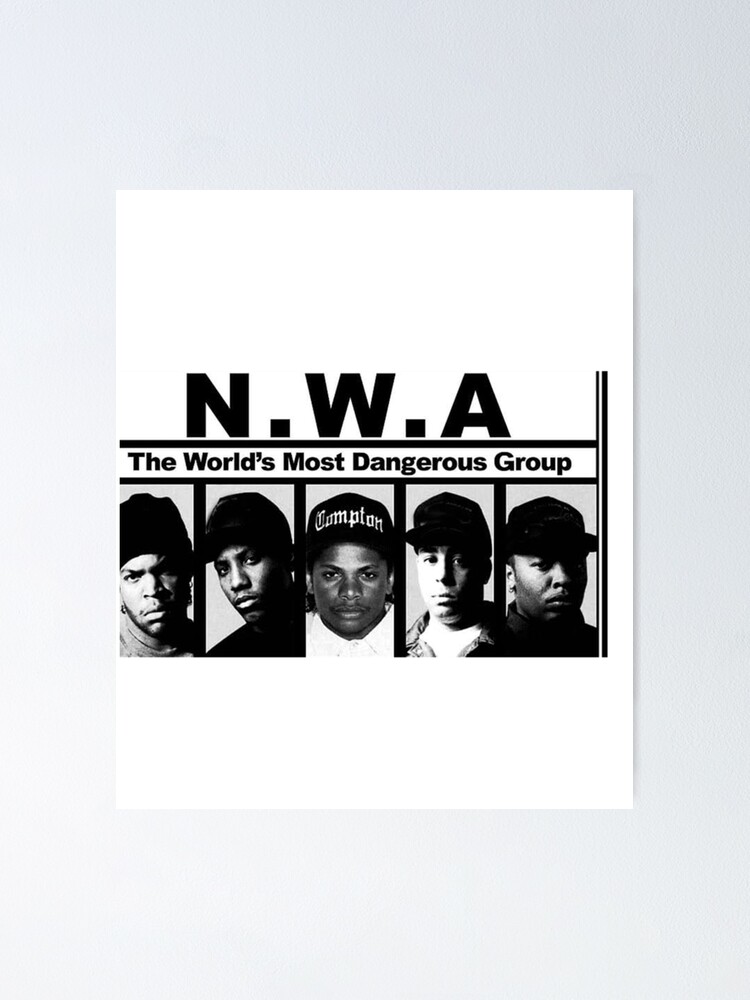 Nwa Group Shot Poster (34 X 22)