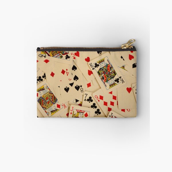 Artikelvorschau, Verstreute Packung Spielkarten Hearts Clubs Diamonds Spades Pattern entworfen und verkauft von HotHibiscus.