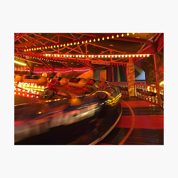 Artikelvorschau, Merry Go Round entworfen und verkauft von samkaydee.