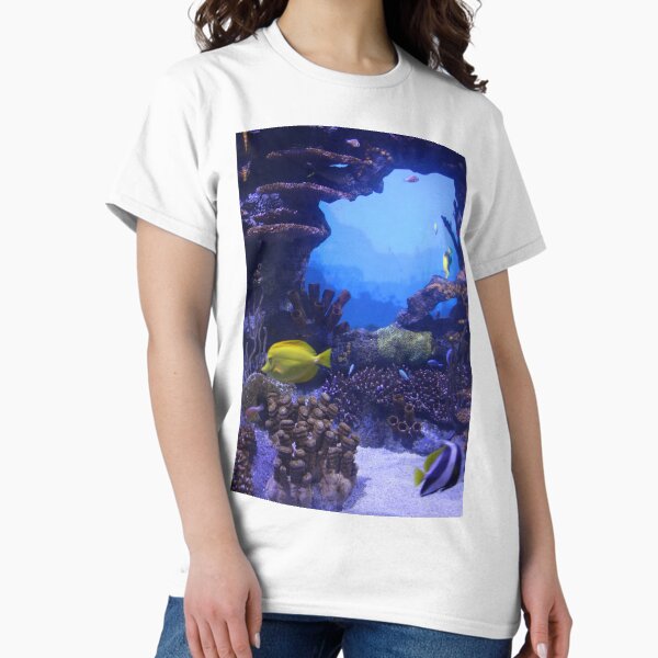 Artikel-Vorschau von Tropische Fische am Korallenriff im Tennessee Aquarium, designt und verkauft von Silver Sky by Janet.