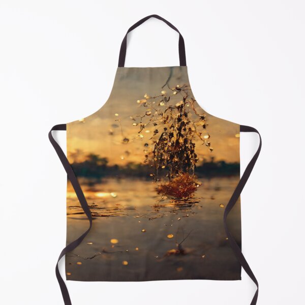 Artikelvorschau, Regentropfen am Sonnenuntergangssee in der Wolkenlandschaft von Golden Houer entworfen und verkauft von Unwind-Art-Work.