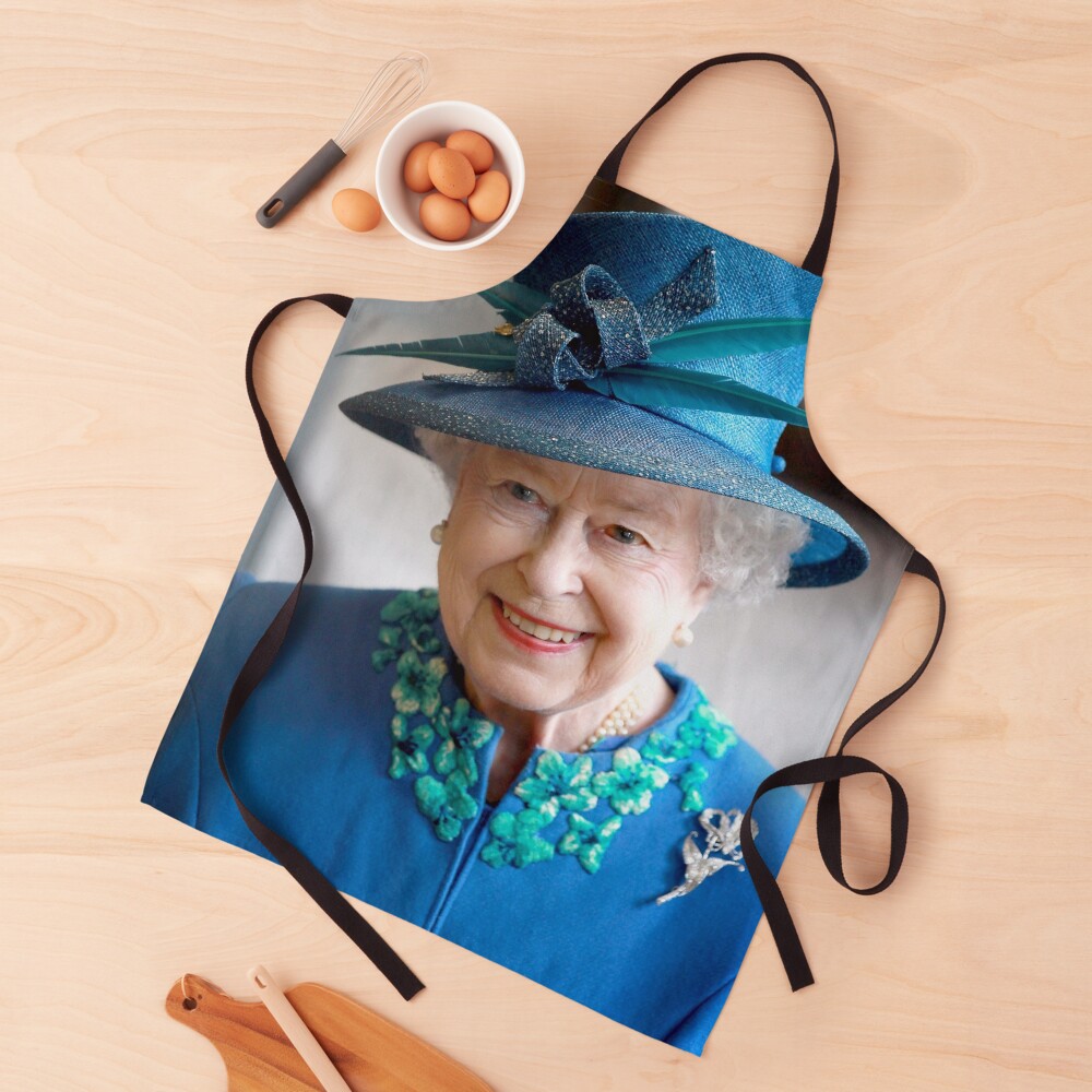 HM Queen Elizabeth II Wales Professional Photo HD Apron