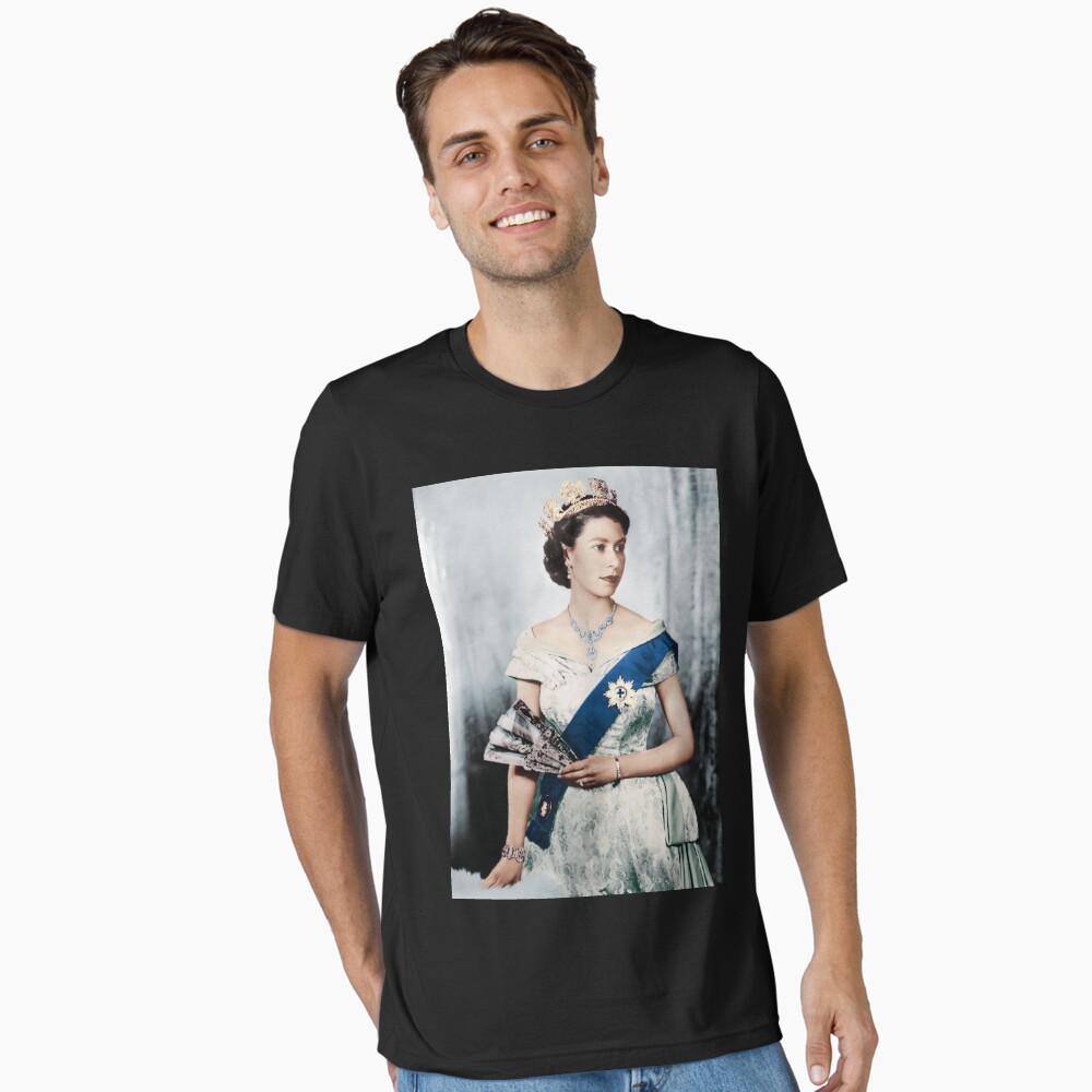 Vista previa del artículo con la obra «Camiseta esencial», diseñado y vendido por FotoLibreStudio.