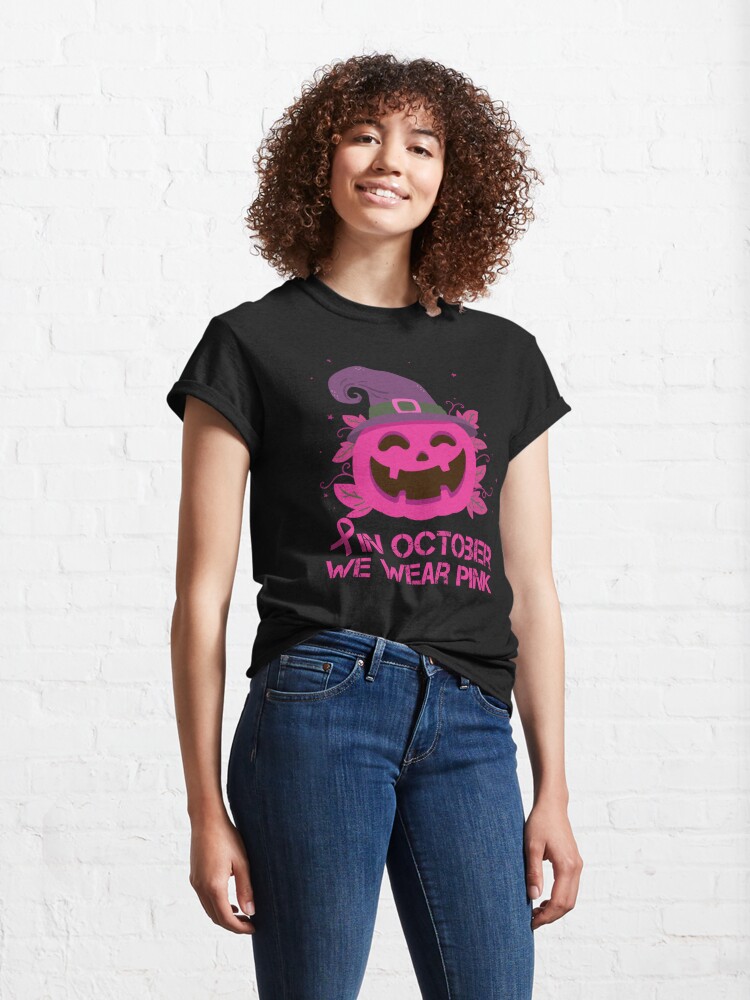 Discover En octobre, Nous Portons Du Rose Halloween T-Shirt