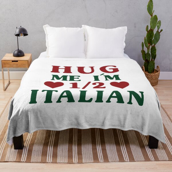 Aperçu de l'œuvre Embrasse-moi, je suis à moitié italien, drôle, américain, italien, hommes, femmes, cadeau créée et vendue par Big Twelve.