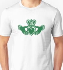 Celtic claddagh Unisex T-Shirt