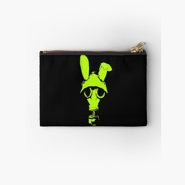 Artikelvorschau, Gas Mask Bunny entworfen und verkauft von TeeNoir.
