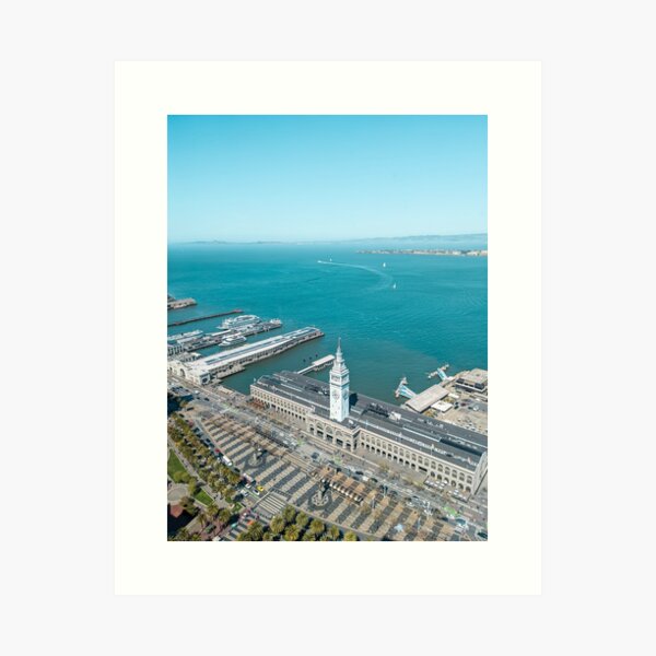 Vista previa del artículo con la obra «Ferry Building Marketplace desde arriba, San Francisco, California», diseñado y vendido por ywphotos.