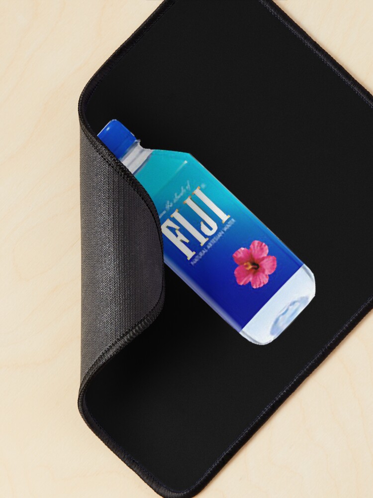 Thumbnail 2 von 5, Mauspad, Fidschi-Wasserflasche designt und verkauft von CynthiaAguilar.