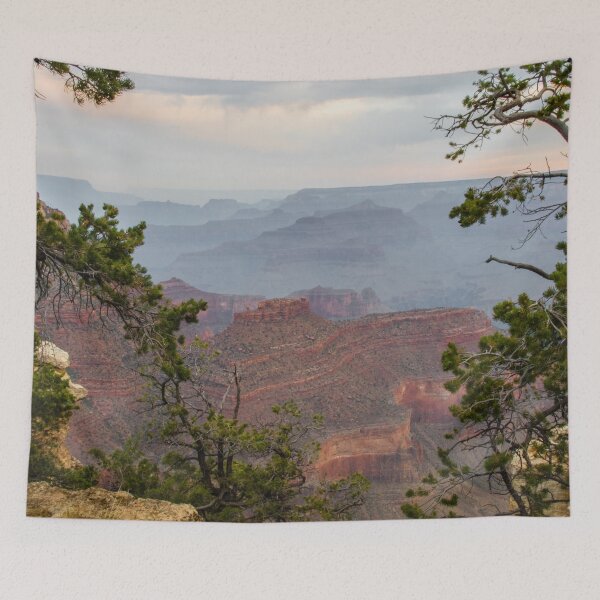 Aperçu de l'œuvre Un grand canyon embrumé créée et vendue par StudioEau.