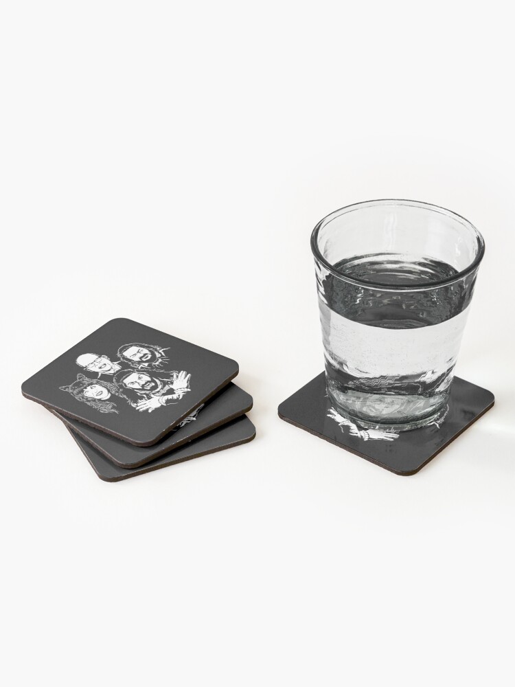 Aperçu 2 sur 5. Dessous de verre (lot de 4) avec l'œuvre Les vampires d'Halloween : ce que nous faisons dans l'ombre créée et vendue par designfaiqa.