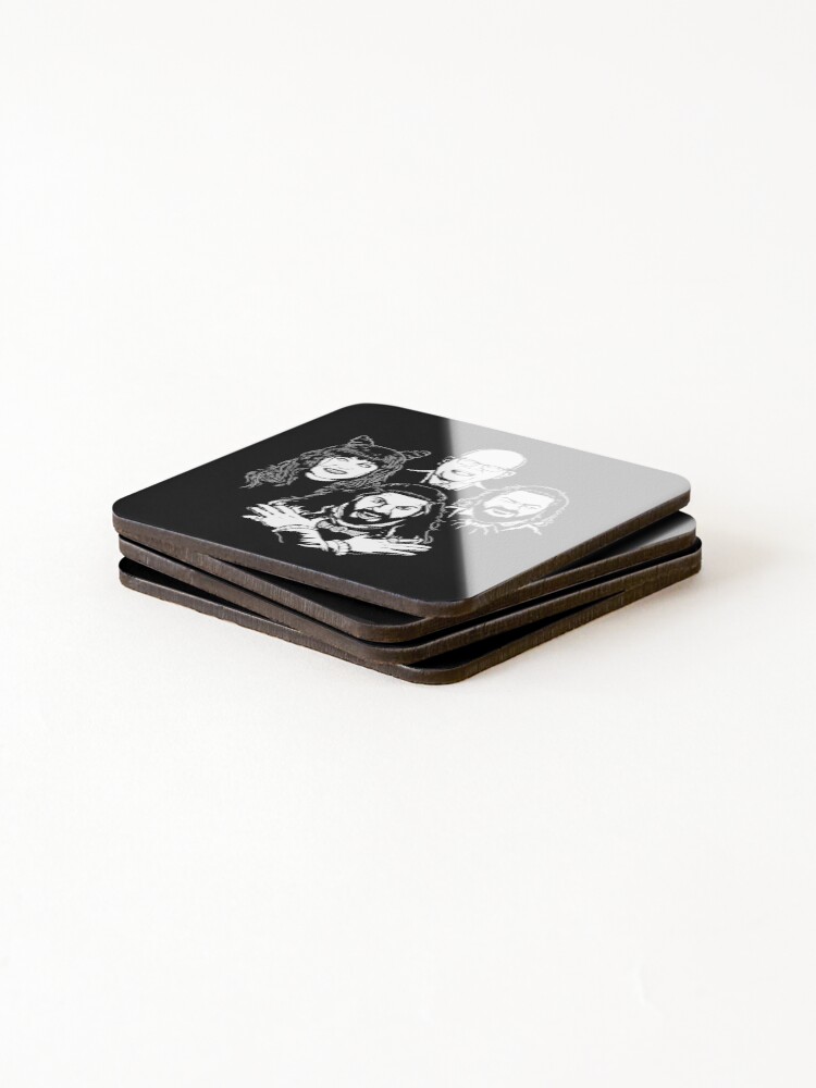 Aperçu 4 sur 5. Dessous de verre (lot de 4) avec l'œuvre Les vampires d'Halloween : ce que nous faisons dans l'ombre créée et vendue par designfaiqa.
