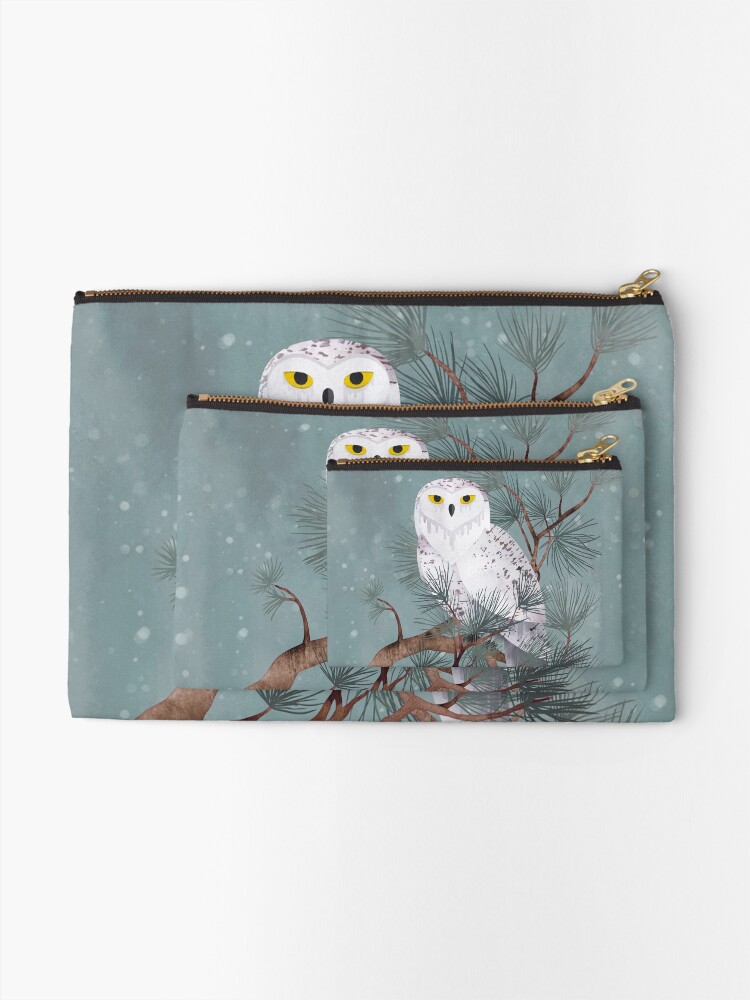Alternate view of Snowy Zipper Pouch