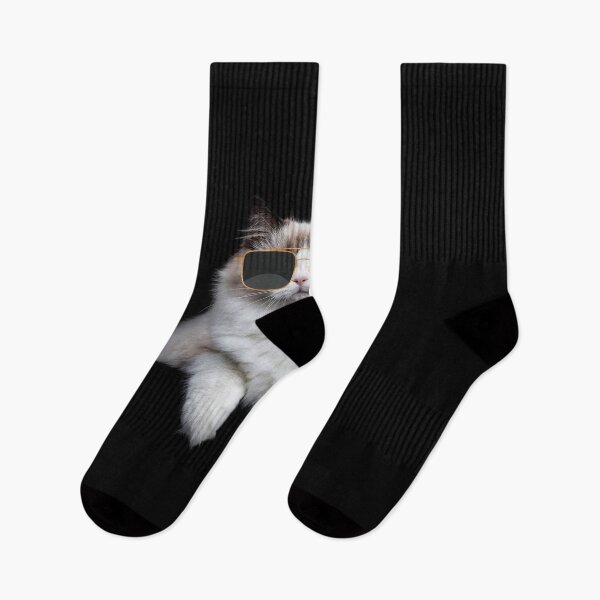 Artikelvorschau, Lustiges Katzengesicht mit flippiger Brille entworfen und verkauft von pookamon14.