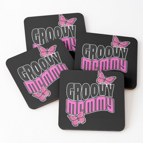 Artikelvorschau, Groovige Mama, Geschenk für Mama, Retro-Mama, Mama, die Retro liebt, Schmetterlinge entworfen und verkauft von AW2 Designs.
