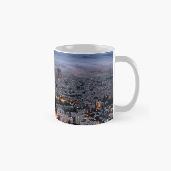 Here comes the fog Classic Mug