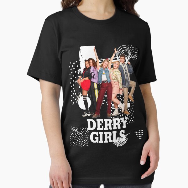 Vista previa del artículo con la obra «Derry Girls», diseñado y vendido por QuinaCobbs.