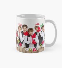 Taza clásica ¡Feliz Navidad de wannaone!