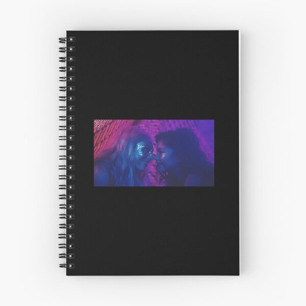 Artikelvorschau, Euphoria HBO „Jules and Rue“ Jules-Klassiker entworfen und verkauft von retalaxmann.