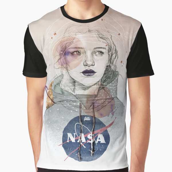 I NEED MORE SPACE Graphic T-Shirt