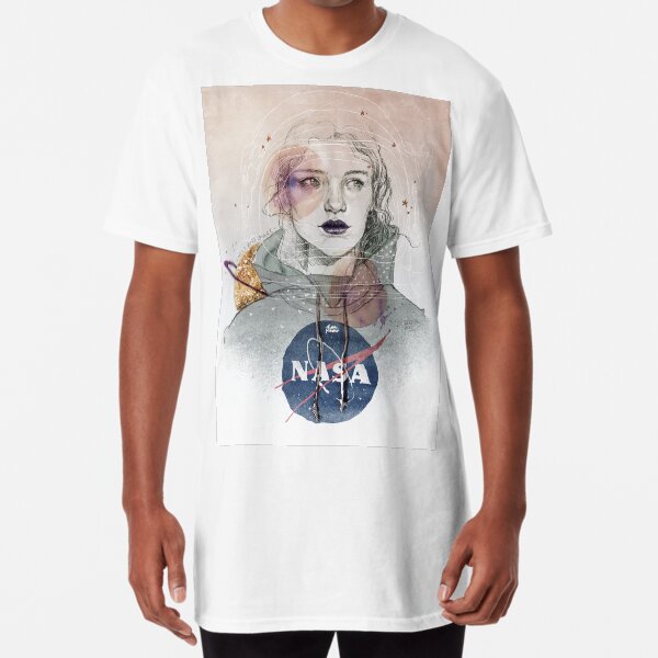 I NEED MORE SPACE Long T-Shirt