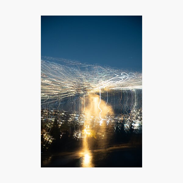 Artikel-Vorschau von Crescent Bay Light Trails, designt und verkauft von DevonBK.