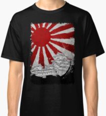 Japanischer Palast und Sonne Classic T-Shirt
