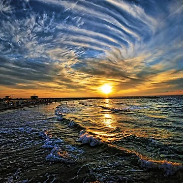 Artwork thumbnail, hypnotic sunset  by Ronsho