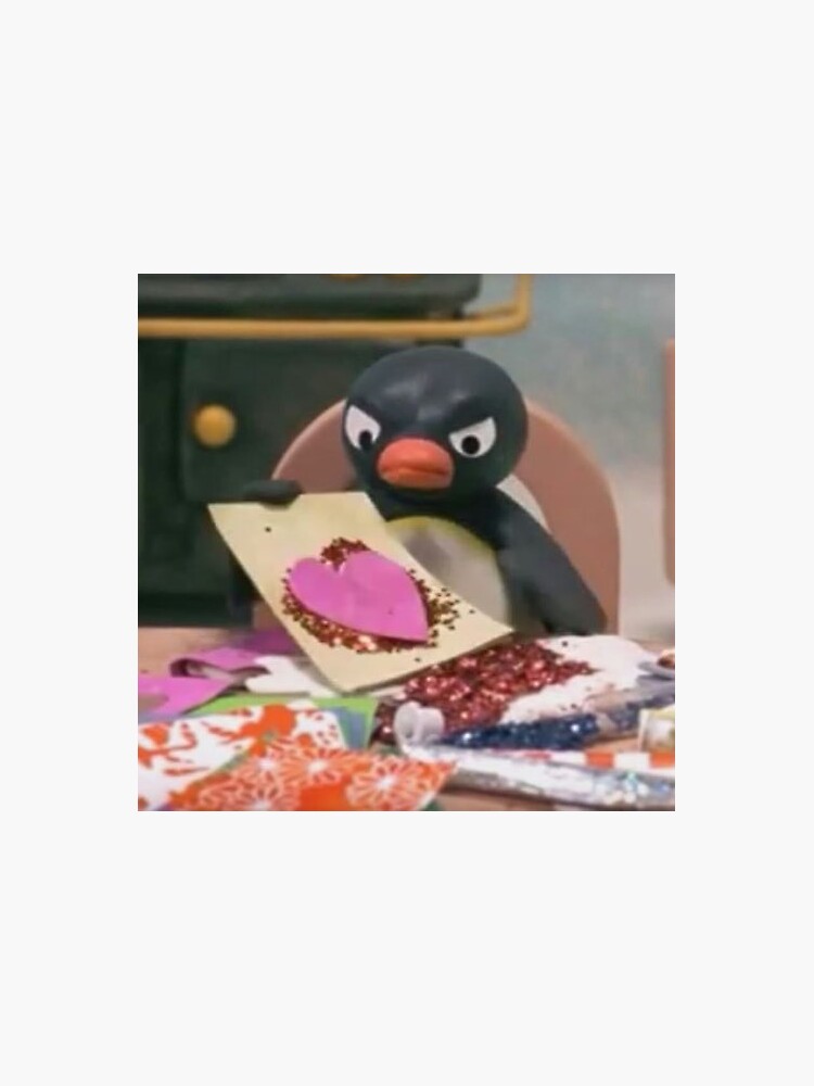 Imagen 3 de 3, Pegatina con la obra Pingu, diseñada y vendida por reaccreacc.