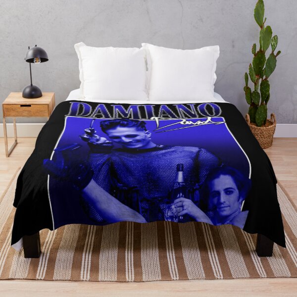 Aperçu de l'œuvre Damiano style années 90 bleu T-shirt premium créée et vendue par YusufRuiter.